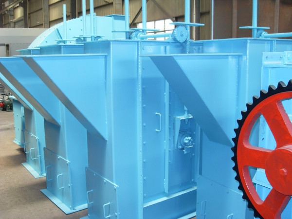 斗式提升機在運行時如果異常響動，其原因不外乎如下幾種(斗式提升機在運轉過程中,操作人員注意)